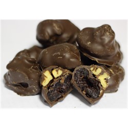 Чернослив с грецким орехом в темном шоколаде 500 гр/1 уп