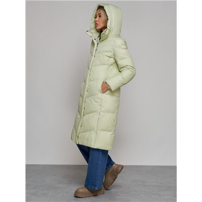 Пальто утепленное молодежное зимнее женское светло-зеленого цвета 52325ZS